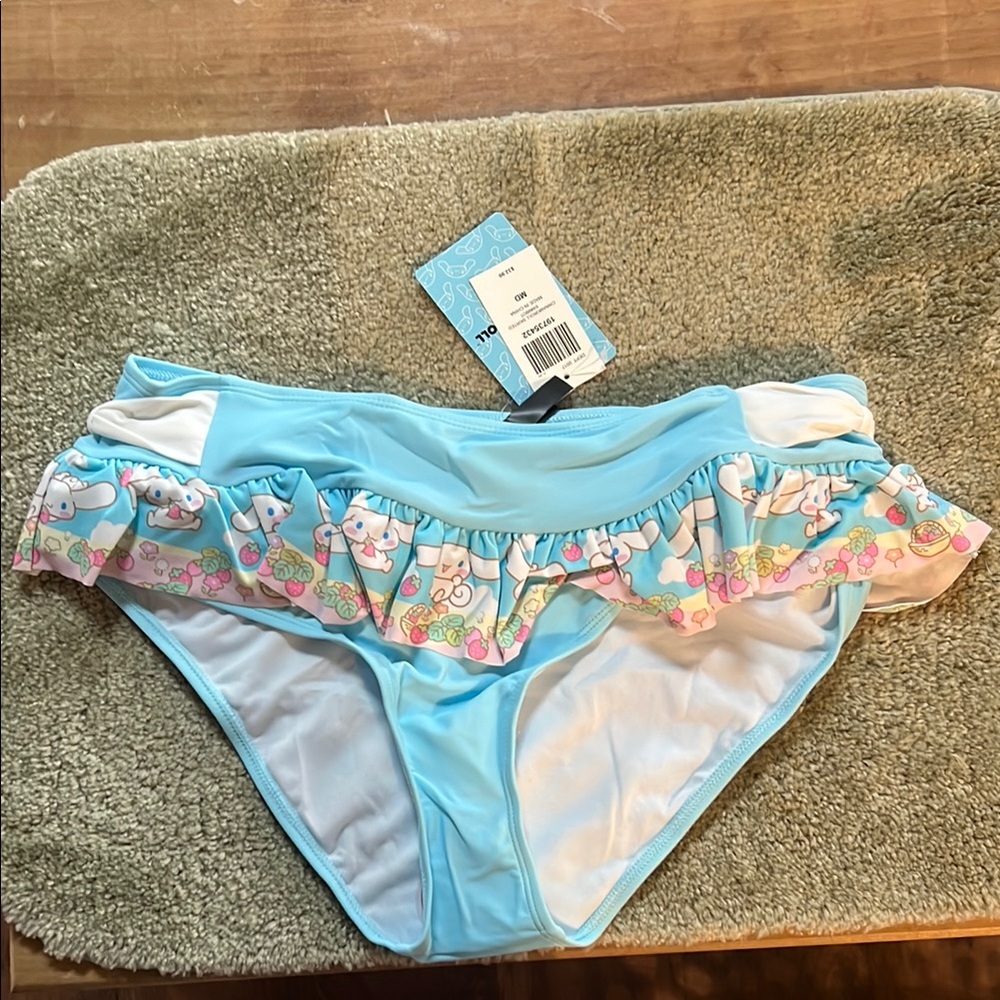Girls/Juniors size medium Cinnamoroll skirted swim bottoms